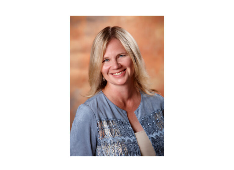 Julie Exline portrait