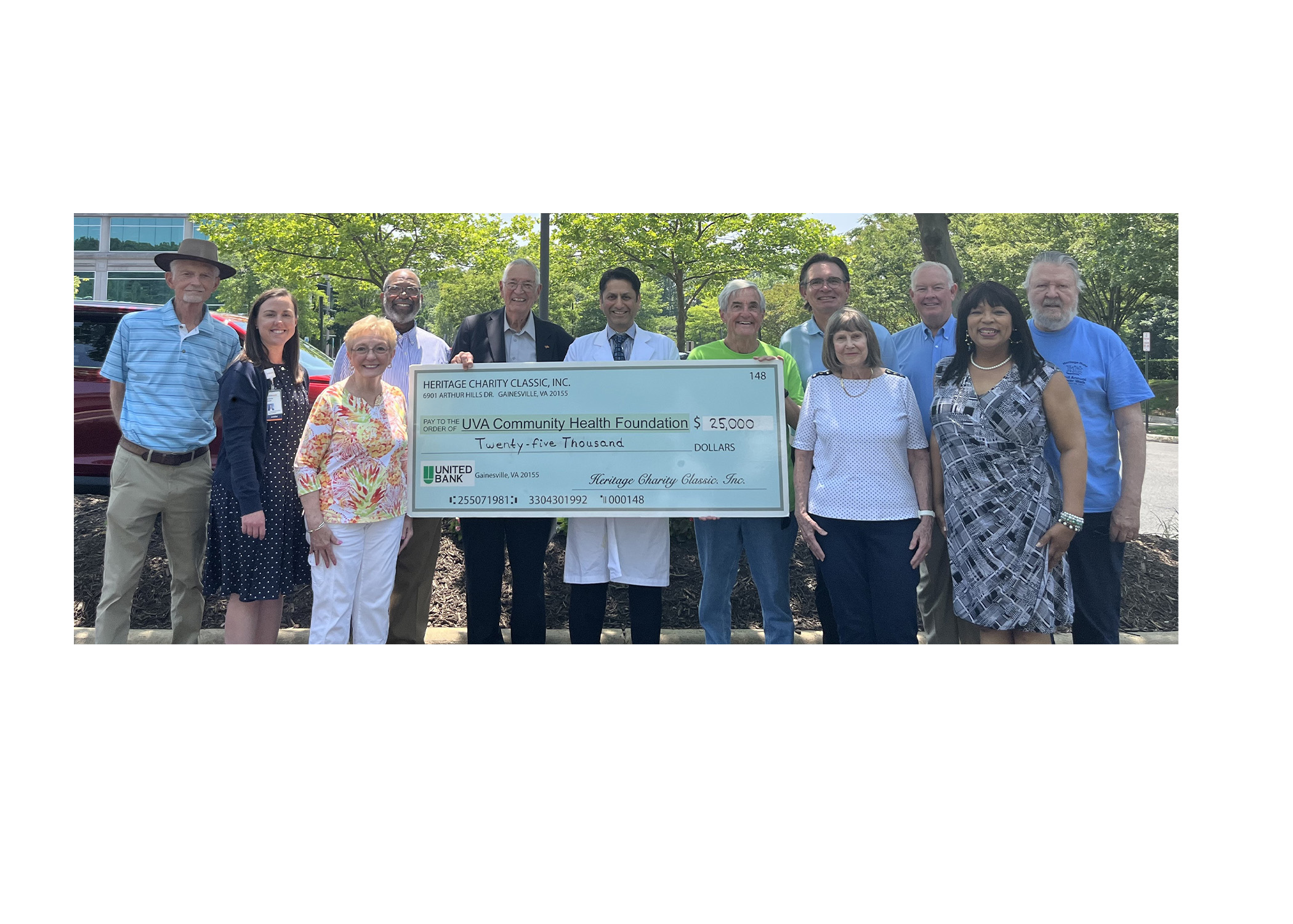 UVA Health Cancer Care Gainesville Receives $25,000 Donation from Heritage Charity Classic, Inc.
